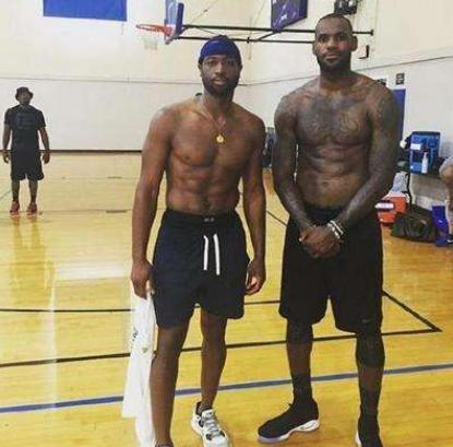 但依然展现 但依然展现