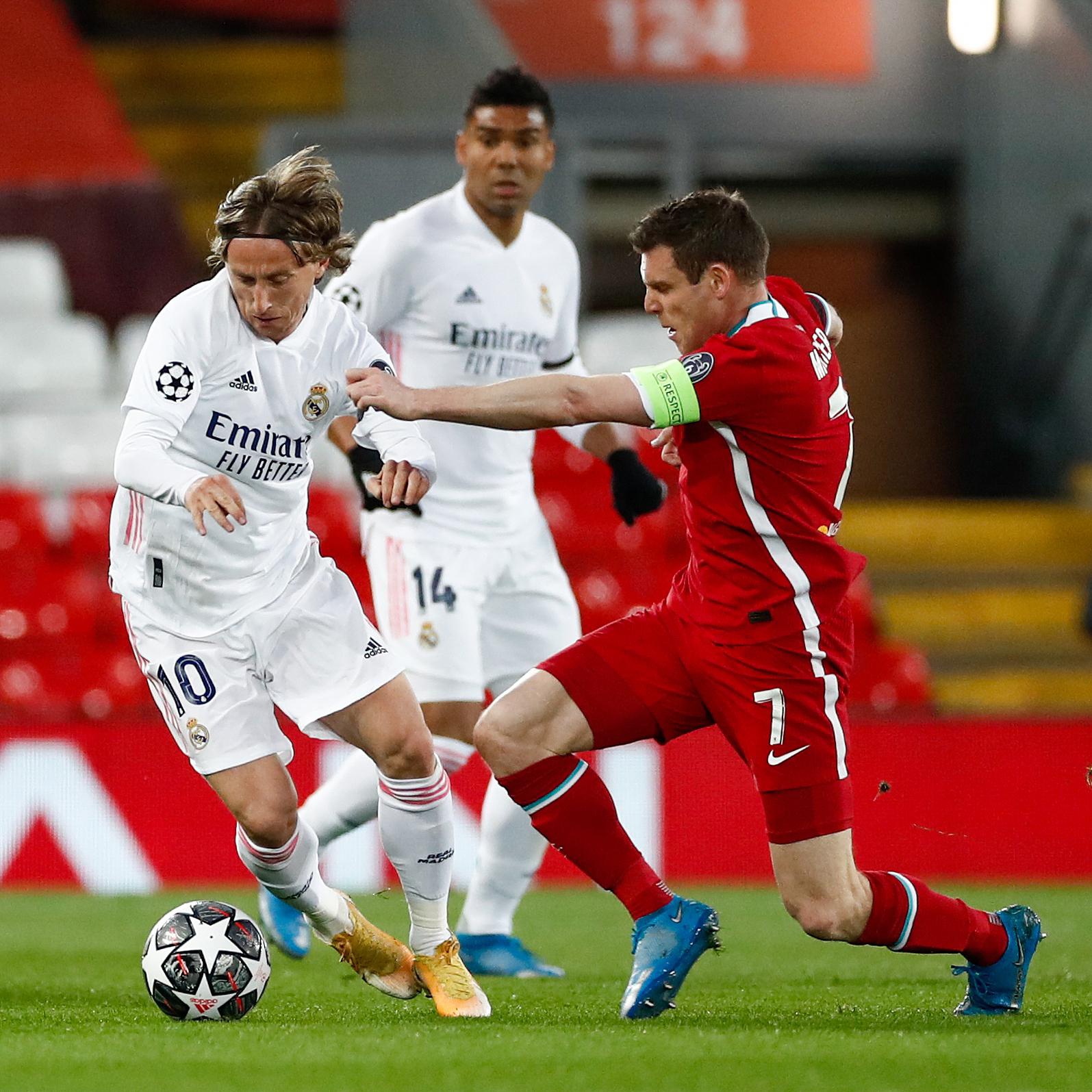 选择是射门 选择是射门