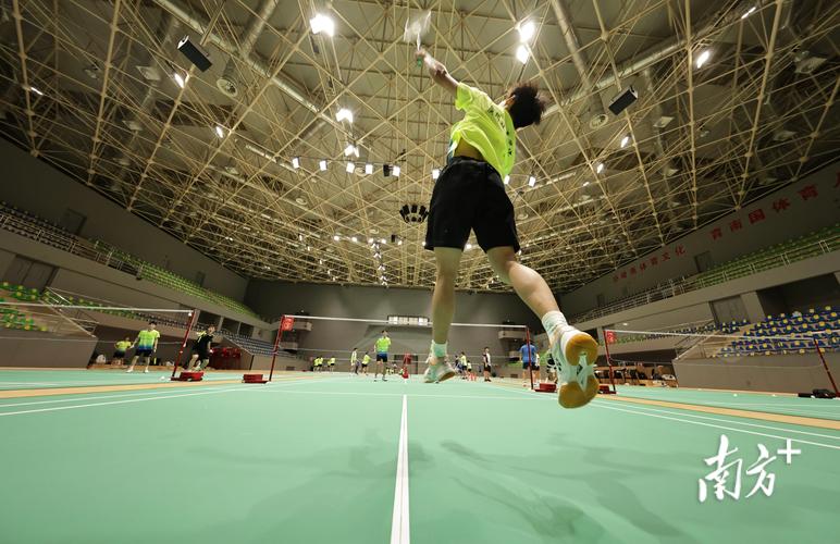 各种蹦真全面！阿门10中6砍12分10板9助&6前场板 正负值+32.