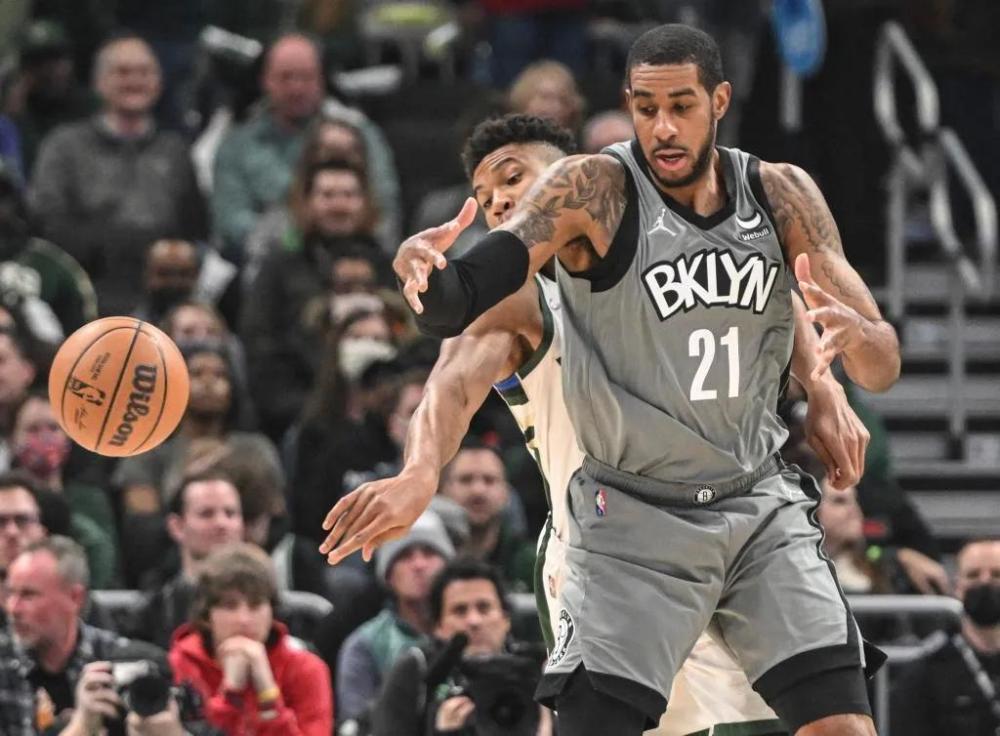 TA：阿森纳与葡体接近就约克雷斯达成协议 浮动条款细节仍在磋商中